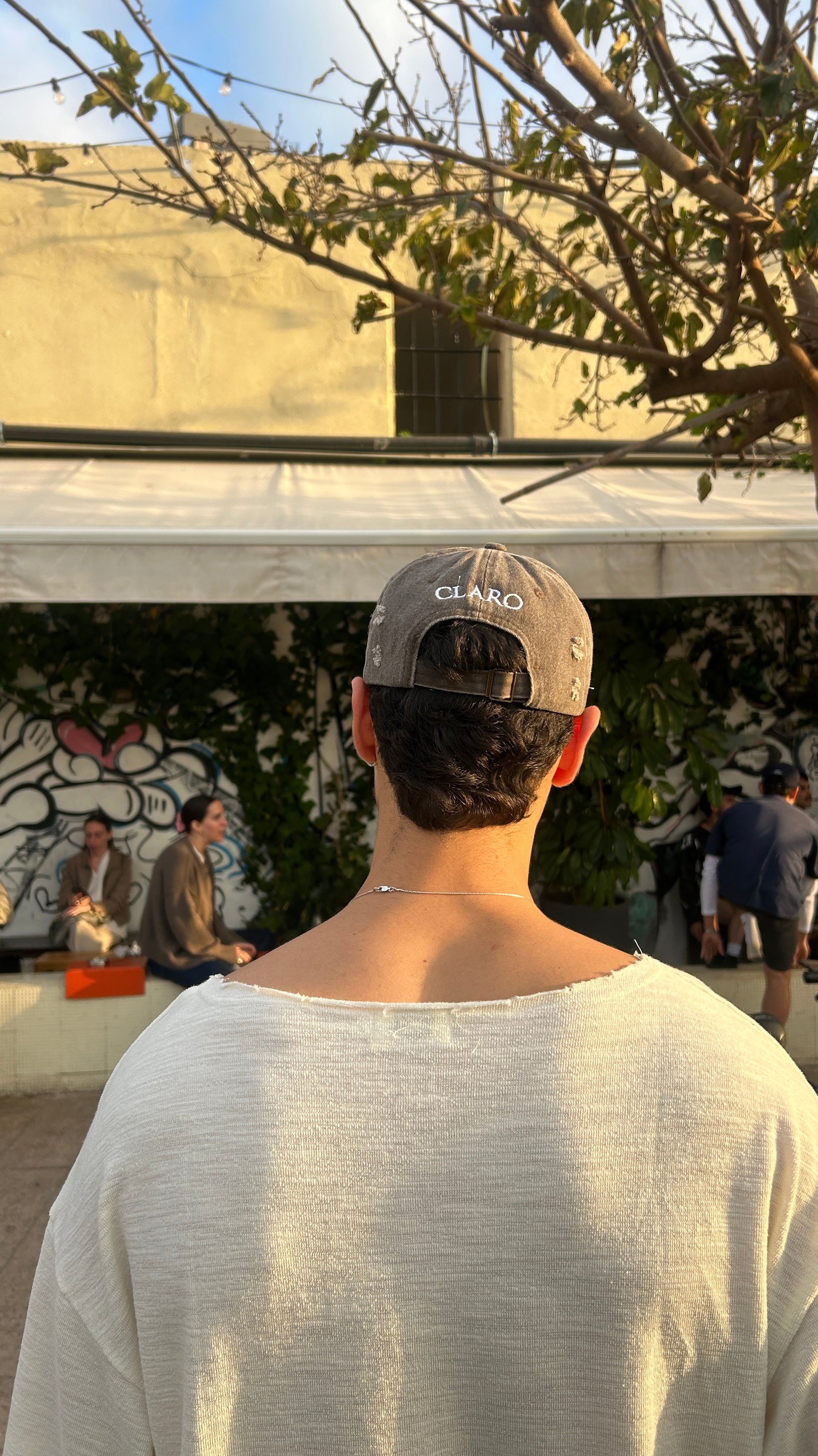 כובע קלארו משופשף חום