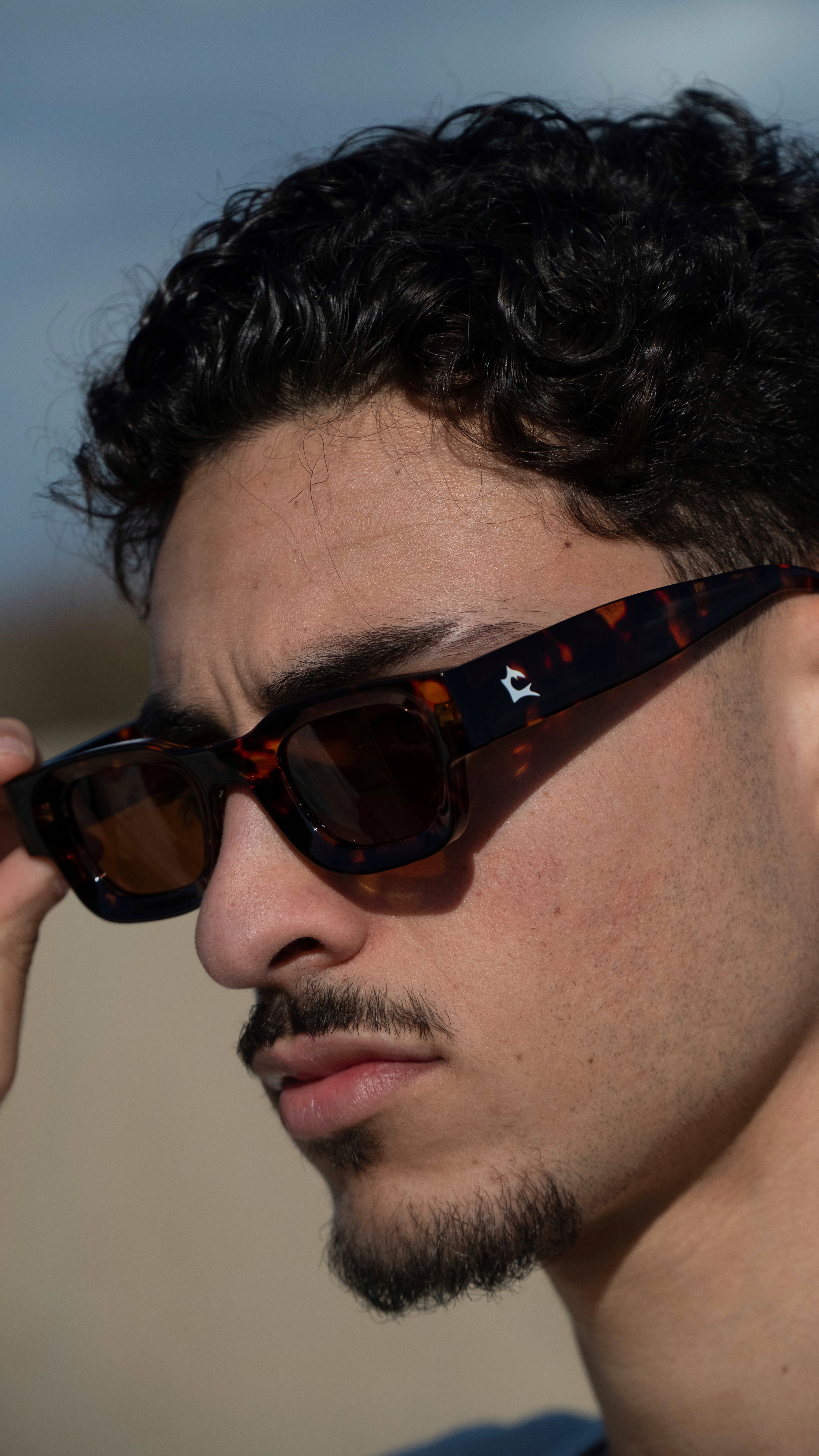 משקפי שמש לבה